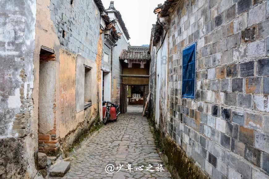 四仰八叉的意思-专业有问必答平台